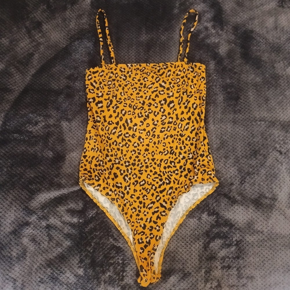 Heart Hips Yellow Bustier Tank Top